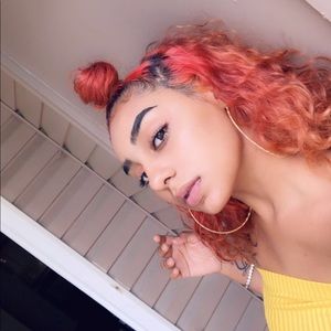 Meet your Posher, Ivette